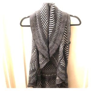 Cute houndstooth shawl/vest
